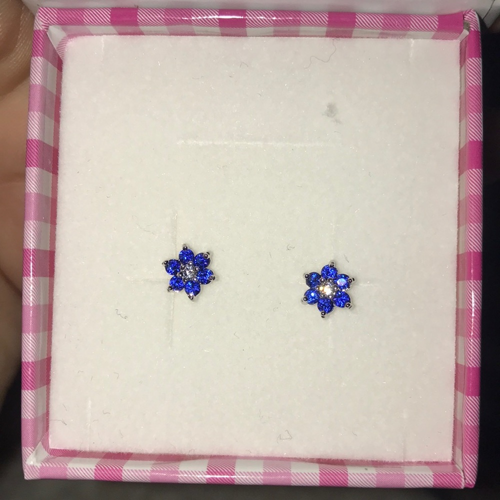 Blue flower kid screw on backs